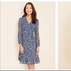 Ann Taylor Blue / White Floral Wrap Dress size 12P